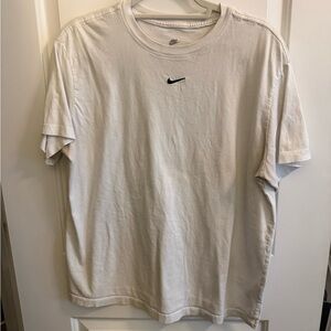 Nike White Short Sleeve Tee